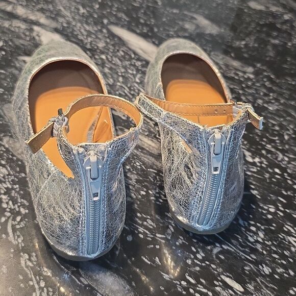 BRAND NEW REPORT METTLE SILVER DISTRESSED WOMEN'S FLAT - Picture 12 of 16
